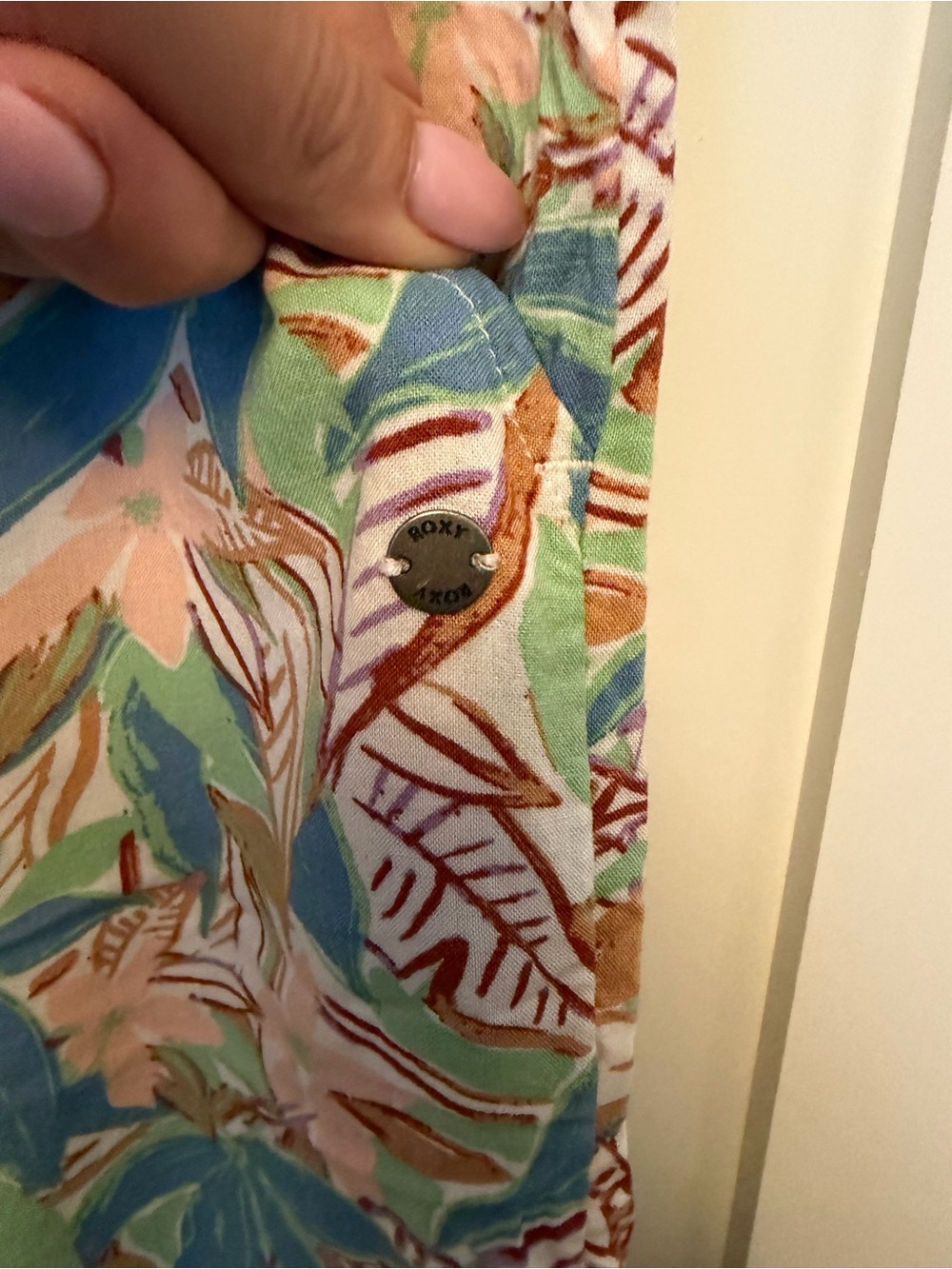 Roxy Midnight Avenue Beach Wide-Leg
Pant 100% Viscose Tropical Pull on Size M - Picture 5 of 11